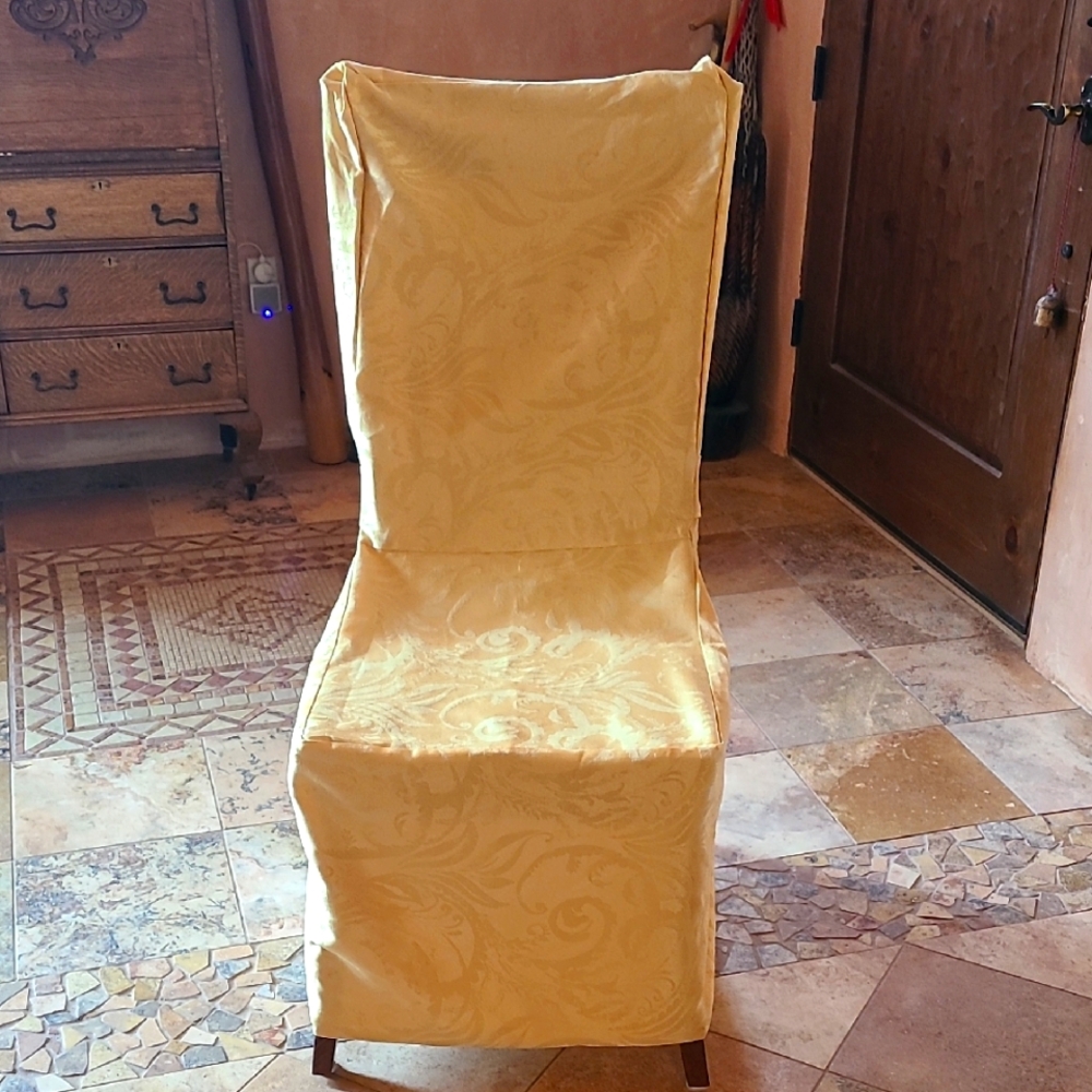 Luxurious Gold Chair Cover